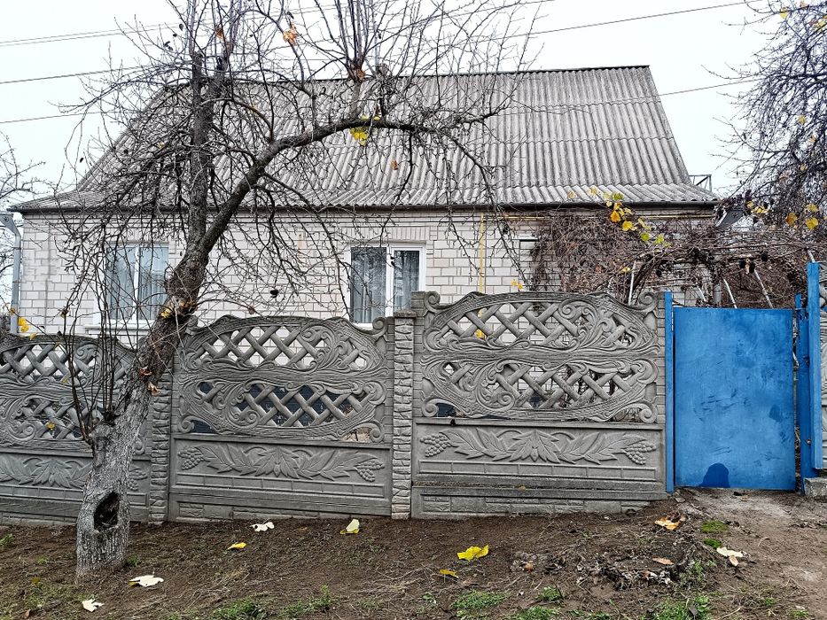 Добротний будинок для родини