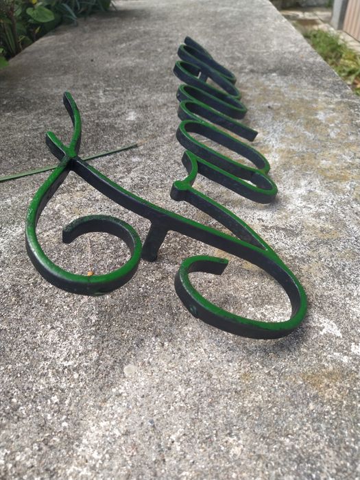 "Tronco" Letreiro em ferro / legenda em ferro forjado