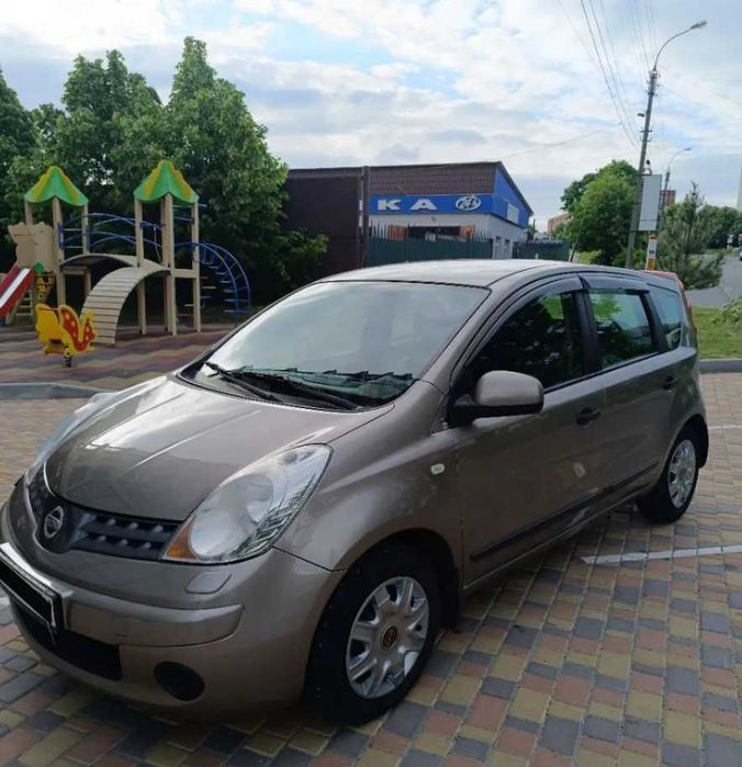 Продам Nissan Note 2007 (1,4)