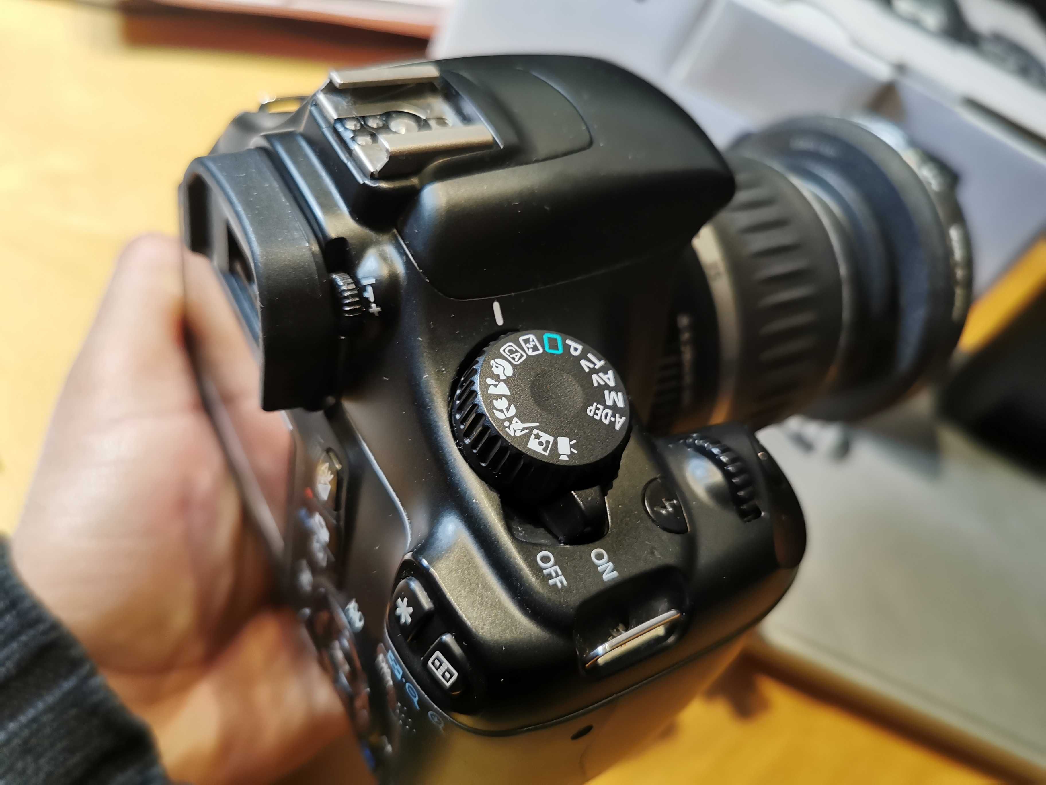 Canon EOS 1100D duży zestaw! Niski przebieg + 2 obiektywy, konwertery