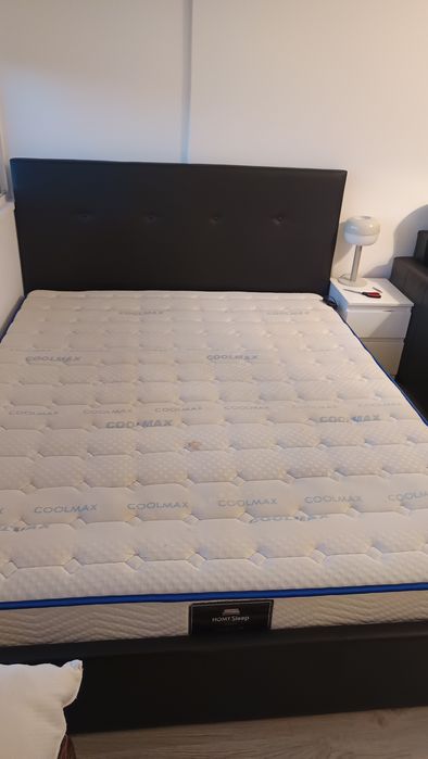 Cama de casal com colchão