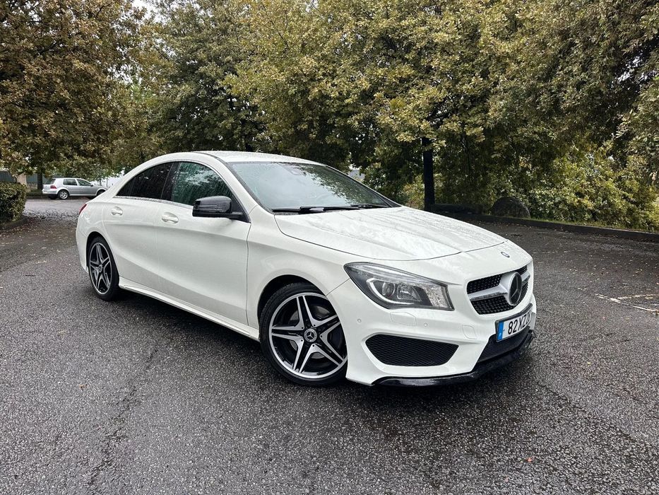 Mercedes-Benz CLA 220 CDI 7G-DCT AMG Line