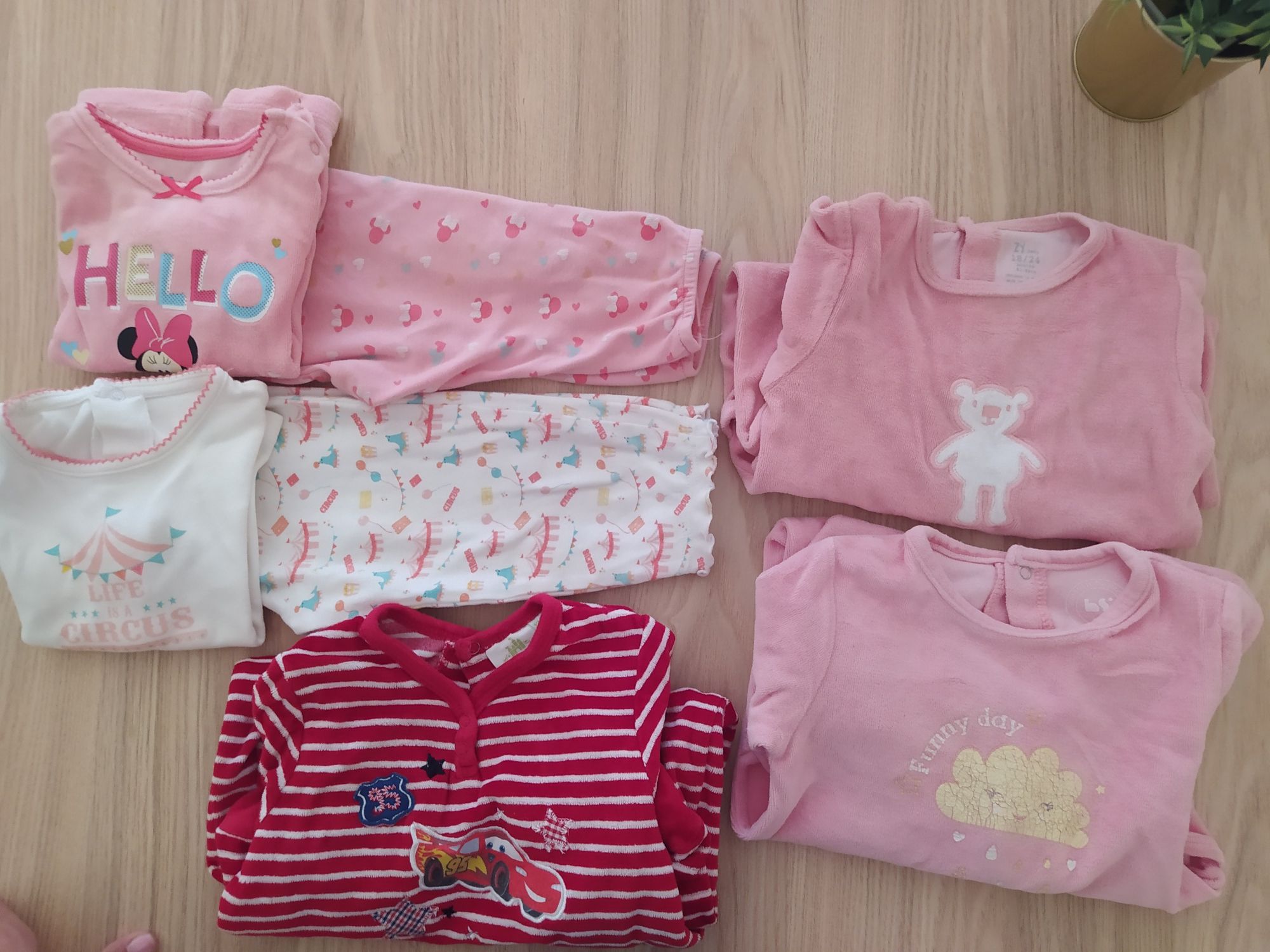 Lote pijamas bebé menina 18/24