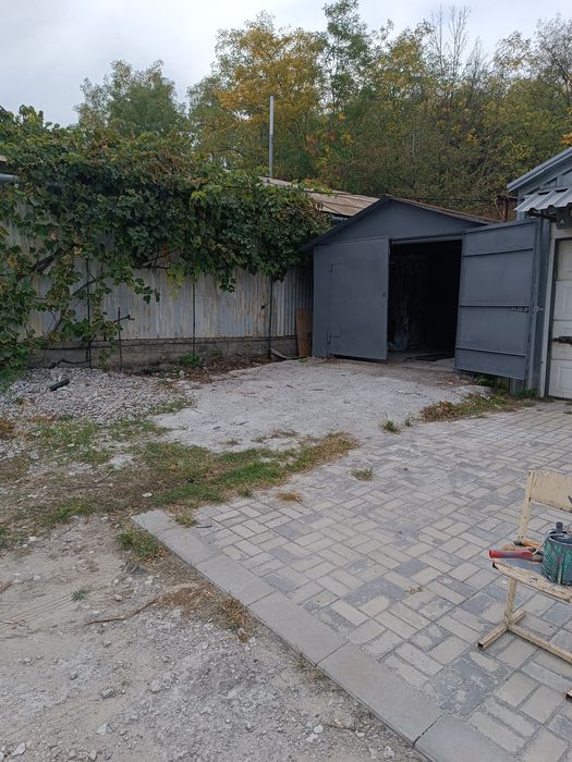Продам гараж в Хортицькому районі.