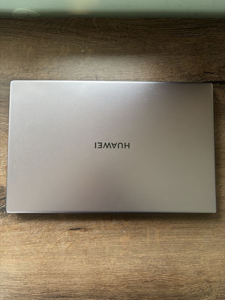 Vende-se Computador Portátil Huawei – Excelente Estado!