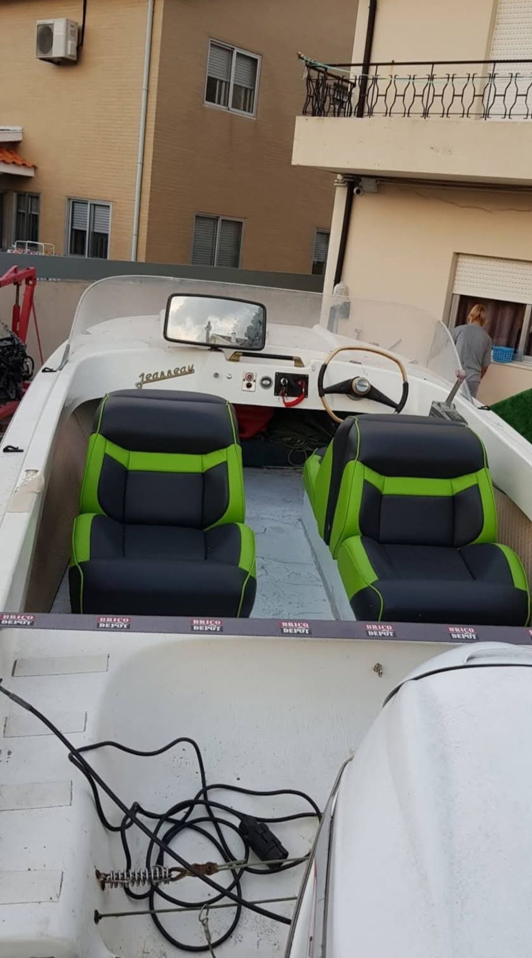 Barco 7 lugares 590cm 70cv