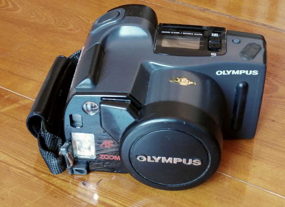 Máquina fotográfica analógica Olimpus AZ-300 Super Zoom