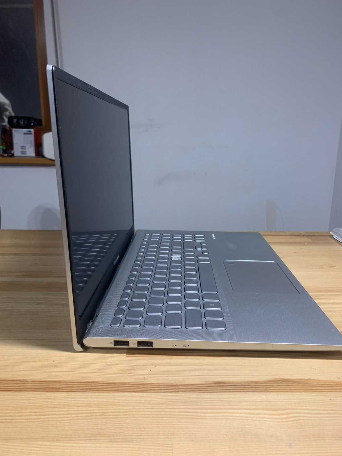 Laptop ASUS VivoBook 15