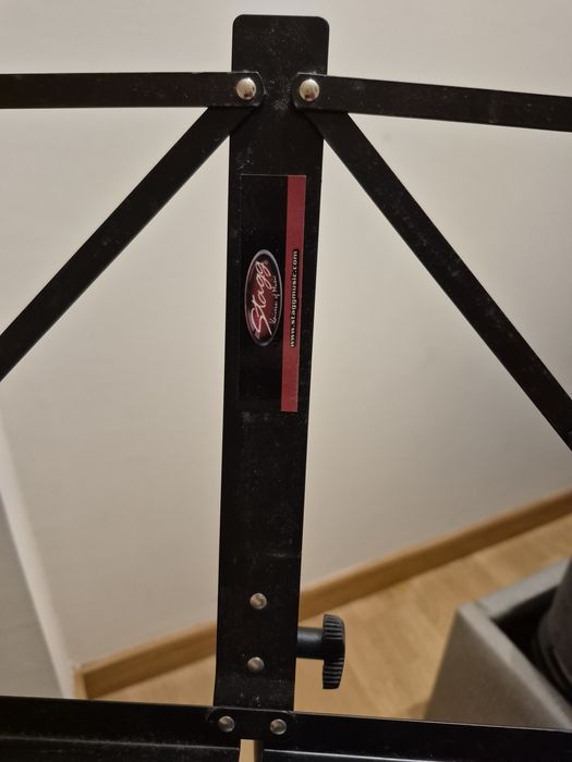 Guitarra classica e acessórios