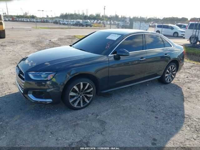 Audi A4 Premium Plus Quattro 2021 *