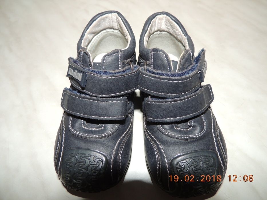 Ботинки-туфли-кроссовки на мальчика р20-13 см стелька