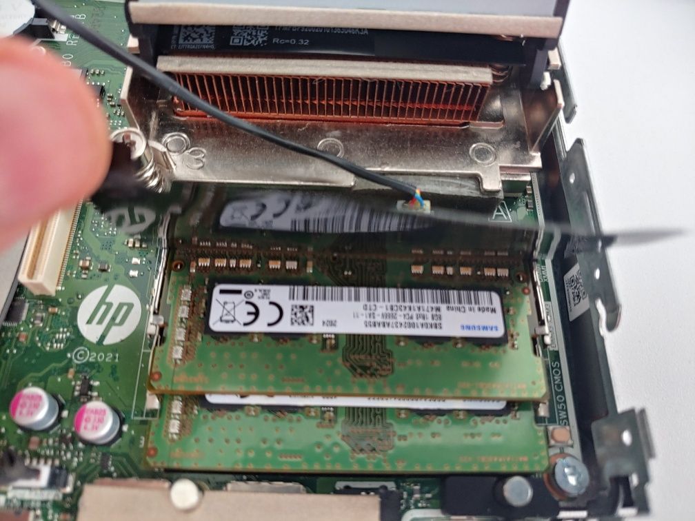 HP Elitedesk 805 g6 AMD Ryzen 5 4600G 16Gb ddr4 WiFi bt . без ssd