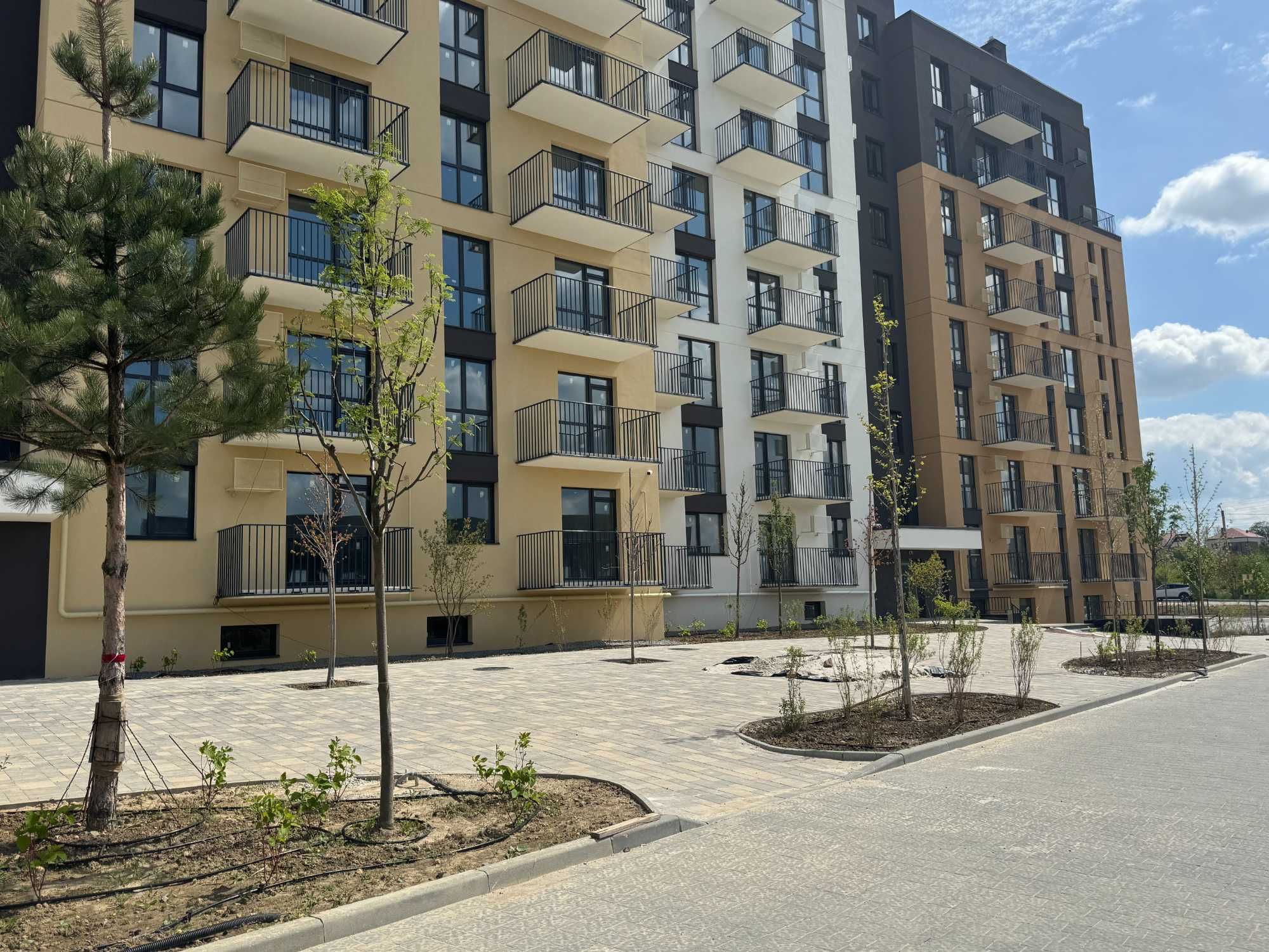 Продаж(Єоселя) 2-кімнатної квартири 53 м2 Пустомити (9км.від Львова)