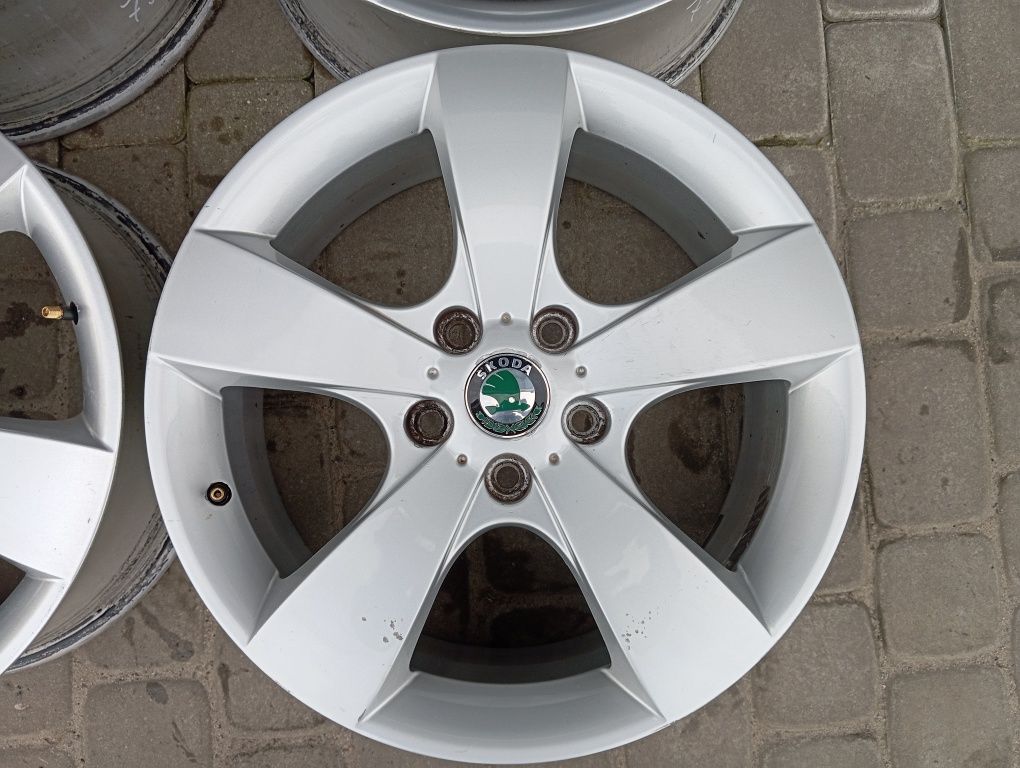 Felgi aluminiowe 5x112 17" Skoda