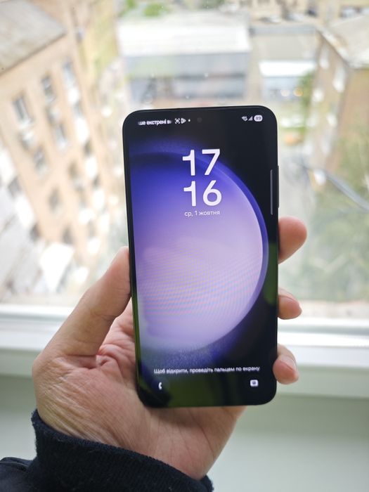 Samsung S23 8/256