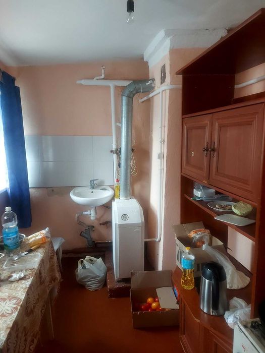 Продам частину будинку по вул.Припортова (поряд з бульв. Шевченка)