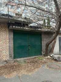 Продам гараж с подвалом ул Жилянская 55 возле ЖК Дипломат Холл