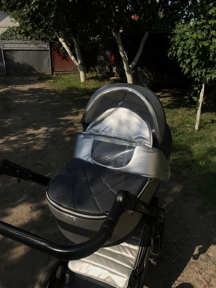 Дитяча коляска 2в1 „Baby Pram„ в чудовому стані , ціна договірна.