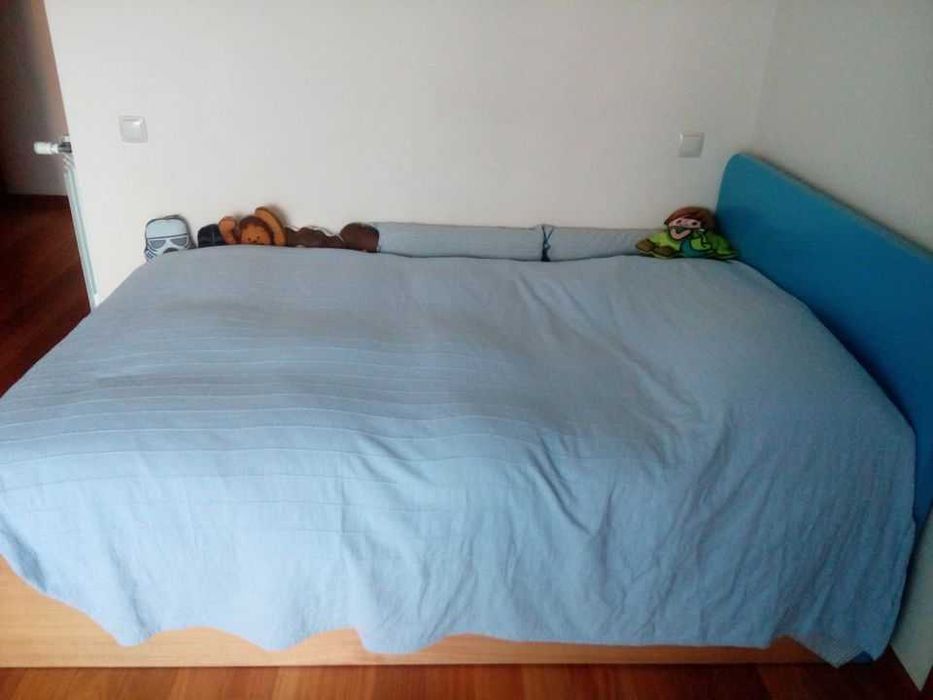Cama Solteiro de corpo e meio - Excelente estado de conservação