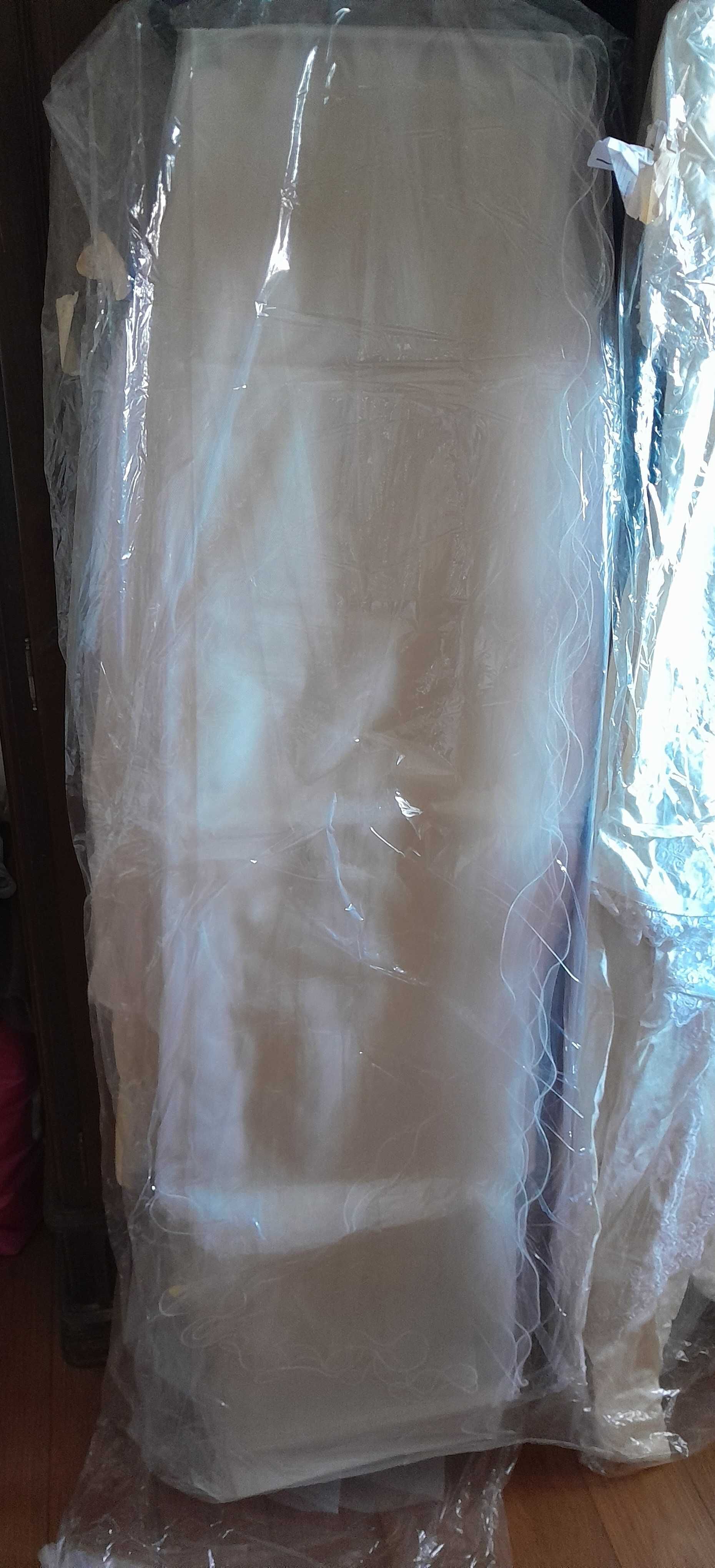 Vestido de noiva bege