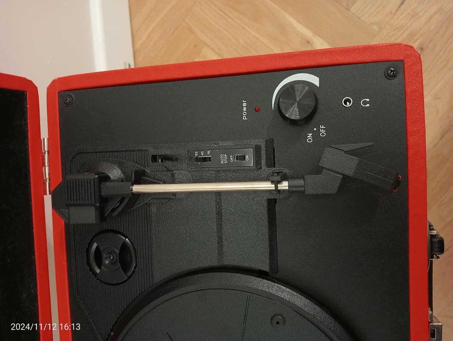 Gramofon retro Nostalgy PeggySue czerwony