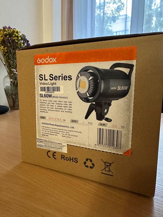 Прилад постійного світла Godox SL-60W