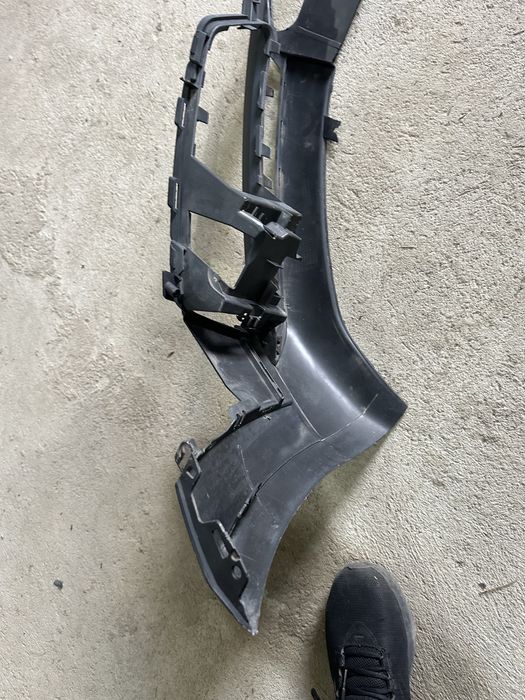 Губа спойлер низ бамперу Audi A4 B9 allroad