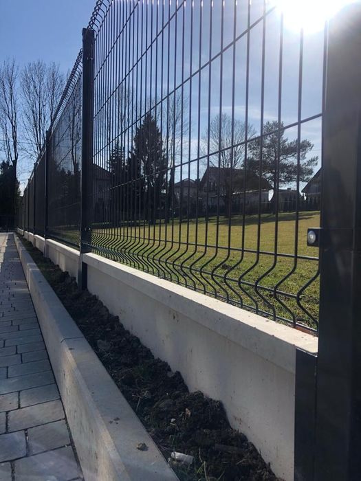 Ogrodzenia panelowe — Wiśniowski bardzo dobra jakość -10 lat GW