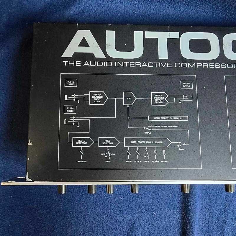 Behringer AUTOCOM kompresor / limiter MDX 1000 rack