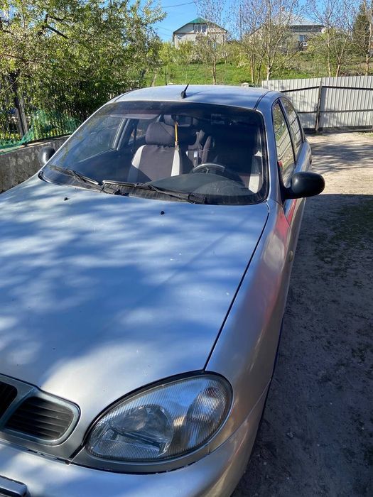 Автомобіль на повному ходу!!!