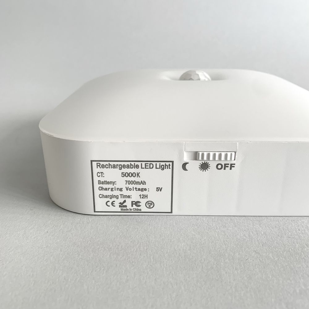 Перезаряжаемый светильник WhitePoplar с датчиком движения