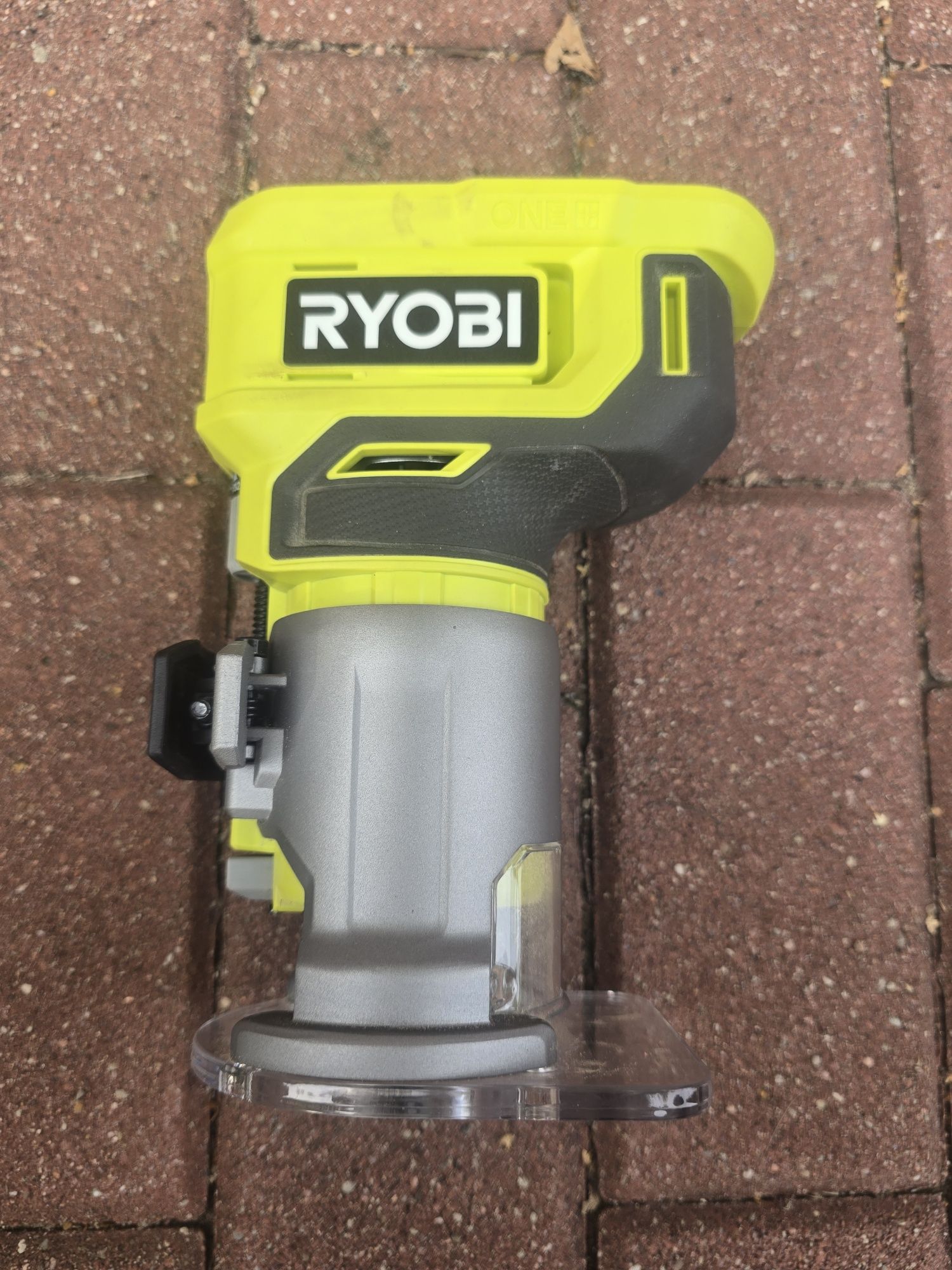 Frezarka Ryobi 18V