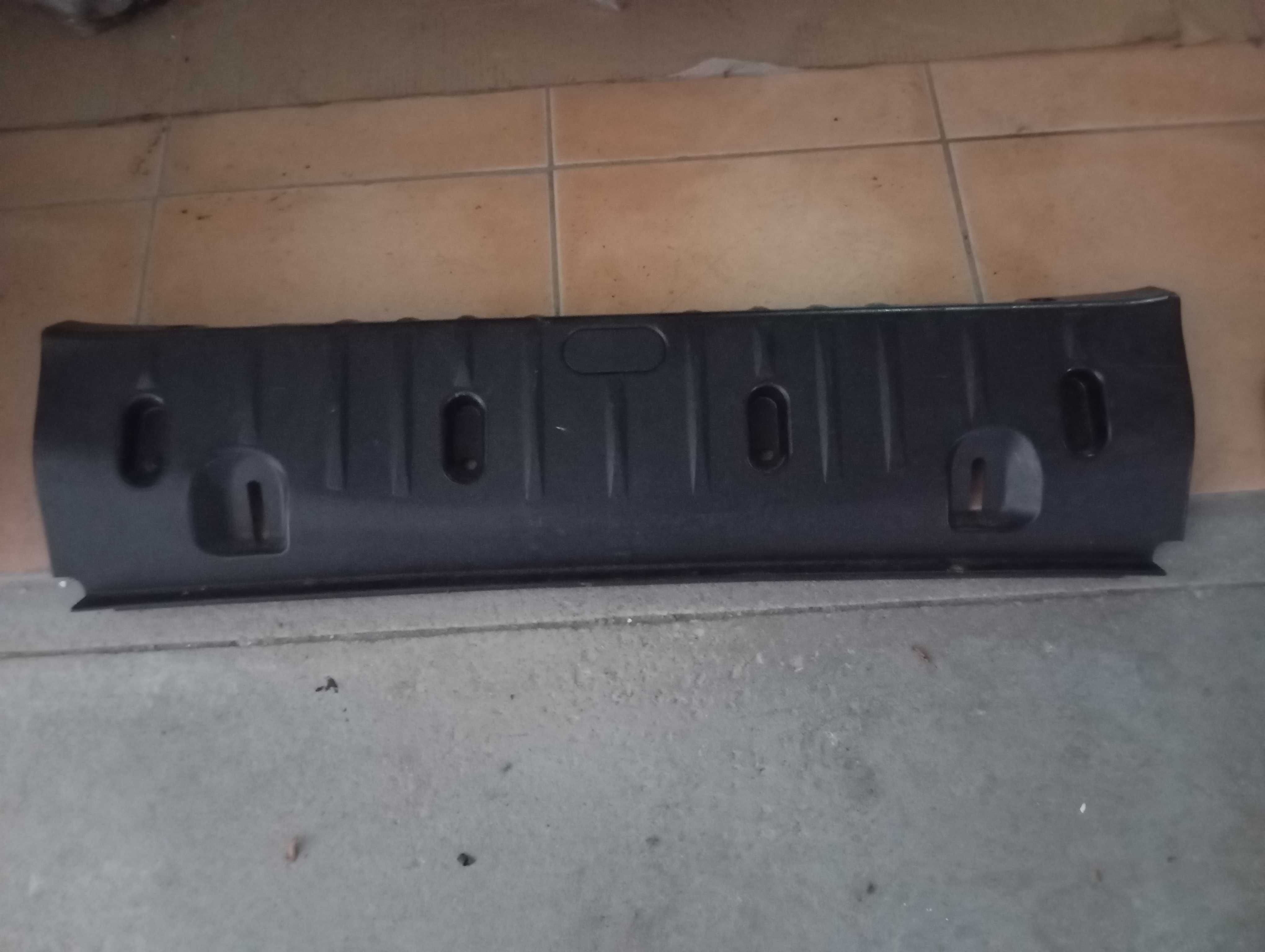 Motor e diversas peças BMW 177cv 520D