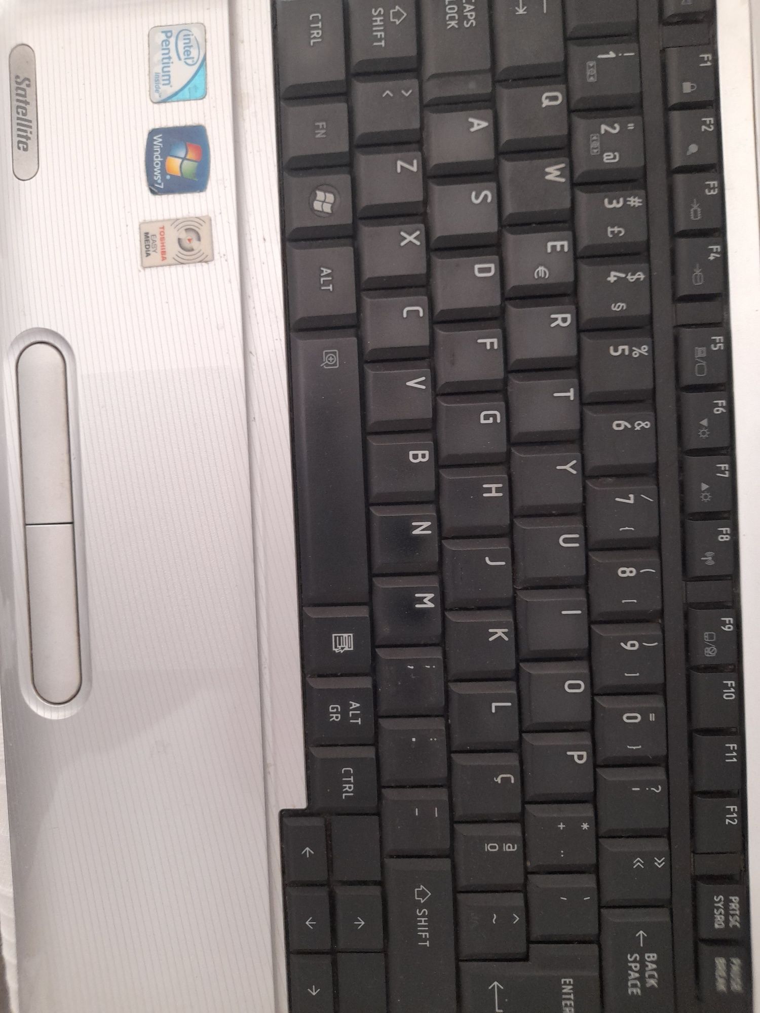 Portátil Toshiba usado