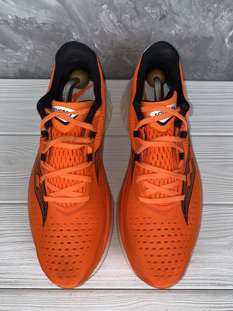 Кросівки saucony endorphin speed 4 45/29 см