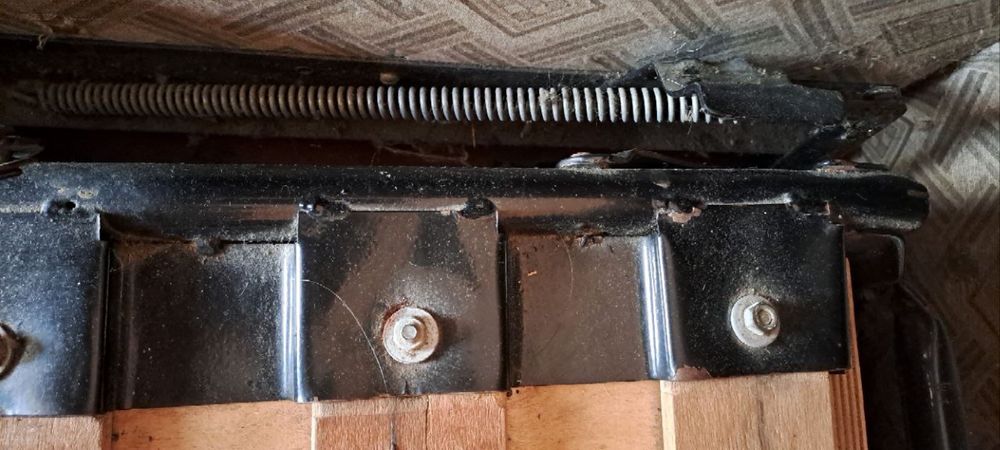 Диван для вітальні