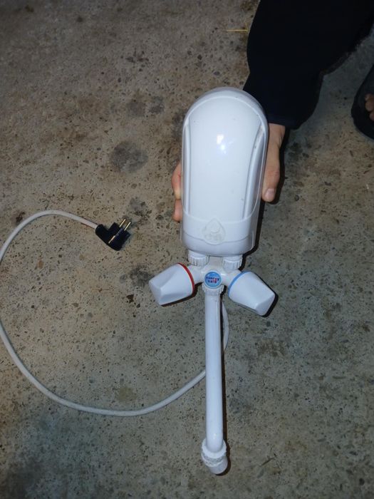 Elektryczny podgrzewacz wody