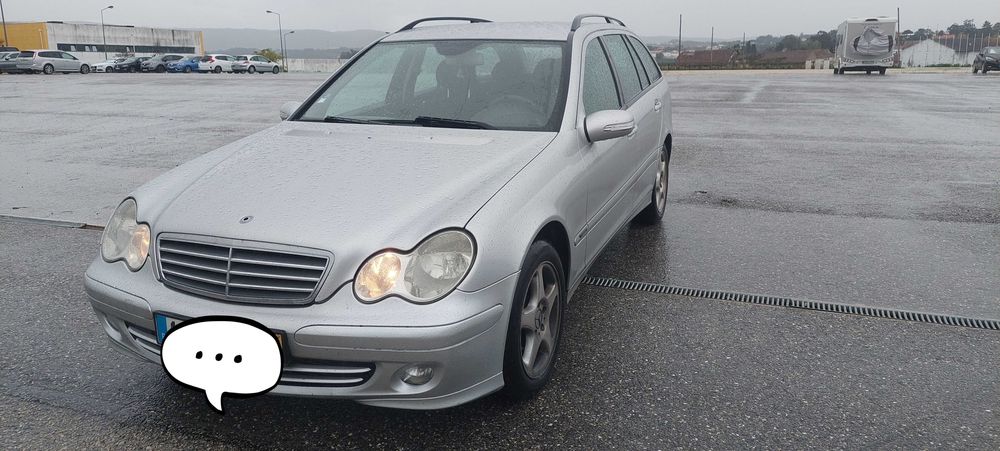 Mercedes c200 em bom estado de conservação