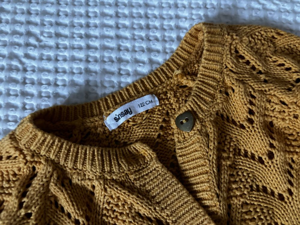 Sweterek sweter mozny azurowy musztardowy zolty wiosna wesele 122 7l