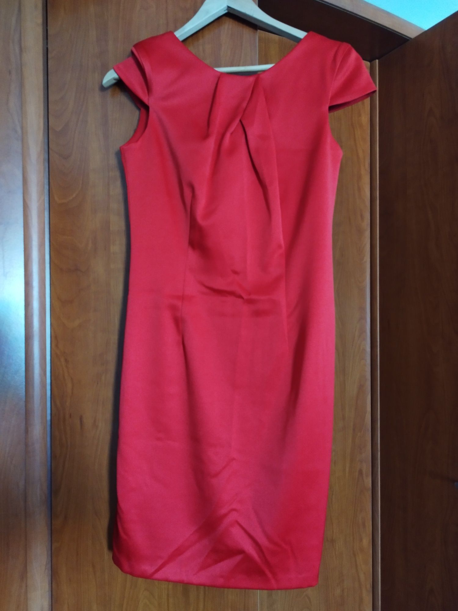 Vestido vermelho senhora