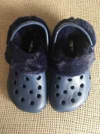 Crocs de criança 2 estações Zippy