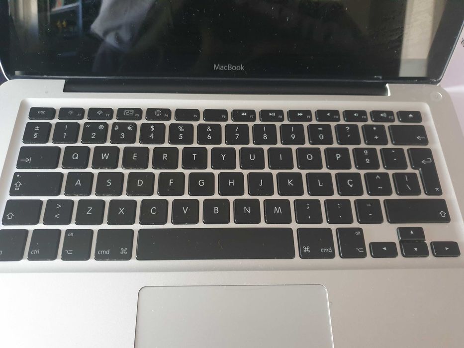 MacBook Pro A1278 com carregador