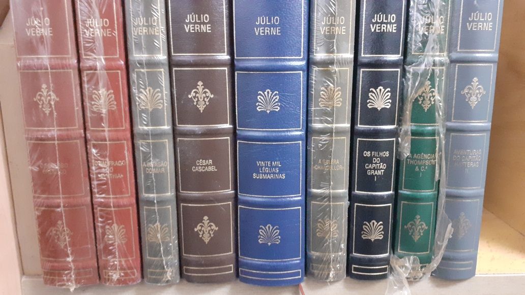 Coleções Júlio Verne