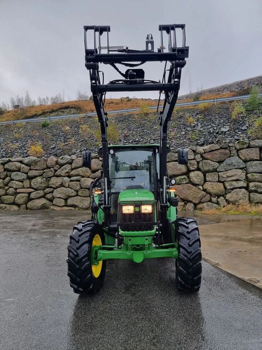 John Deere 5075  Ciagnik John Deere 5075E – 2018 rok, tylko 1575 mth!
