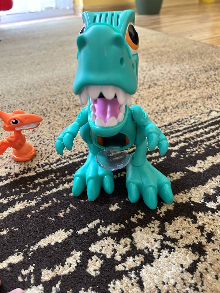 Play dooh t-rex tyranozaur
