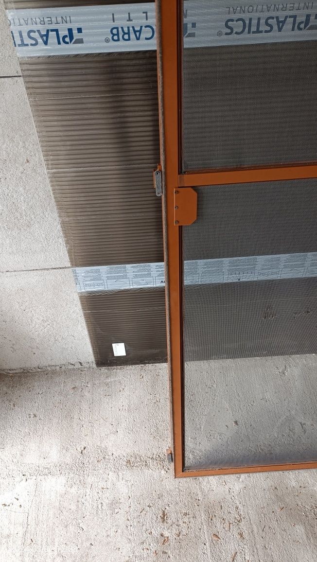 Moskitiera aluminiowa drzwi balkonowych