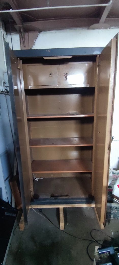 Szafa pancerna stalowa o wym 185x96 gł na 48cm