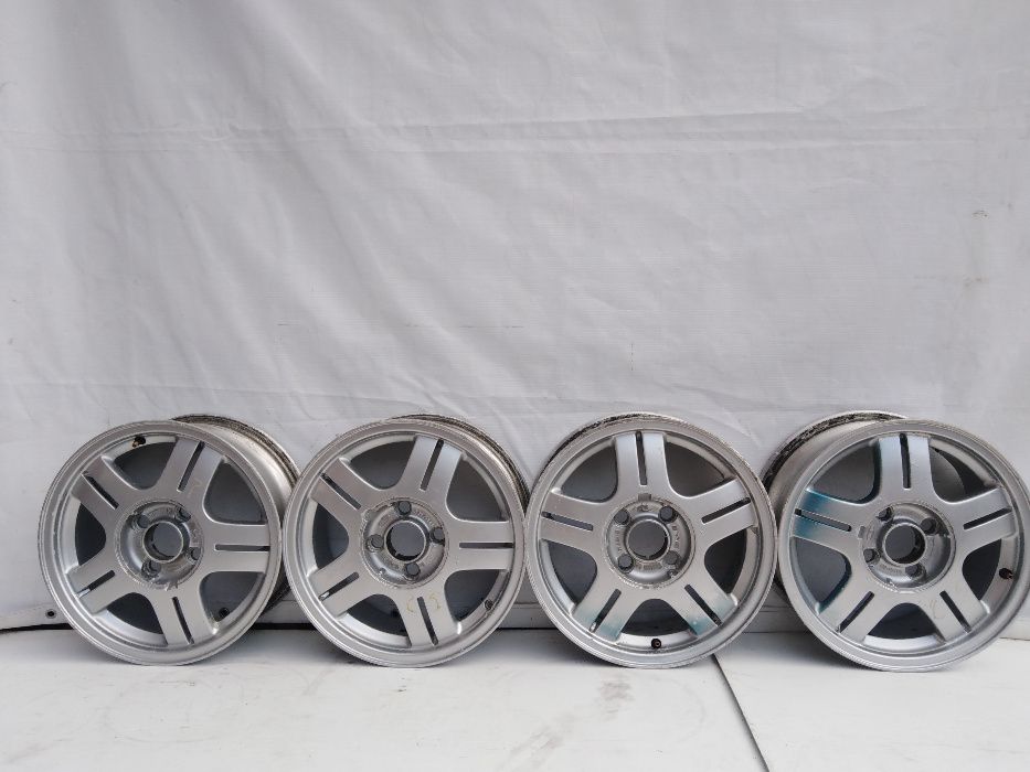 Komplet ALUFelg FORD 6Jx15 4x108 ET4 Adax Koźle