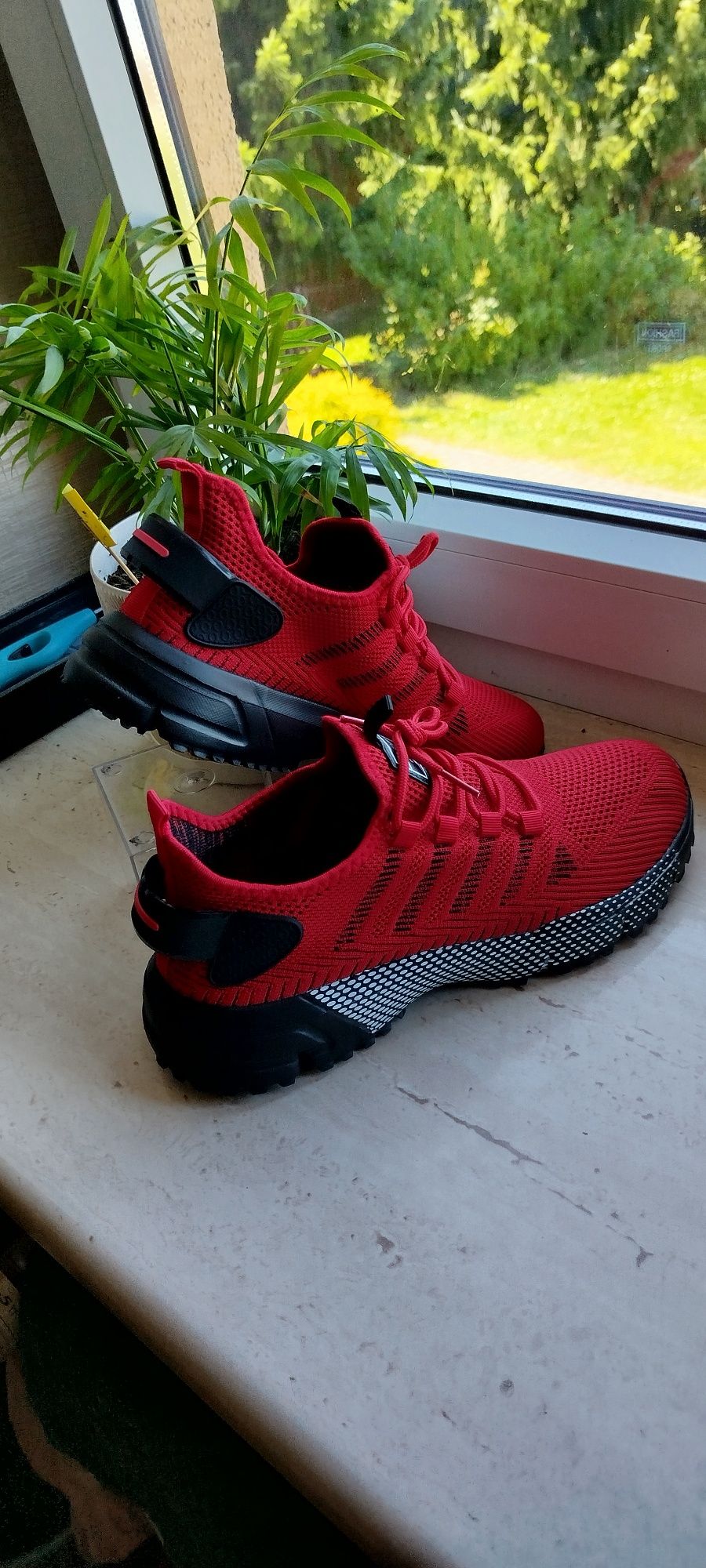 Adidasy męskie sportowe Nowe czerwono czarne roz 43 dł wkładki 27 cm