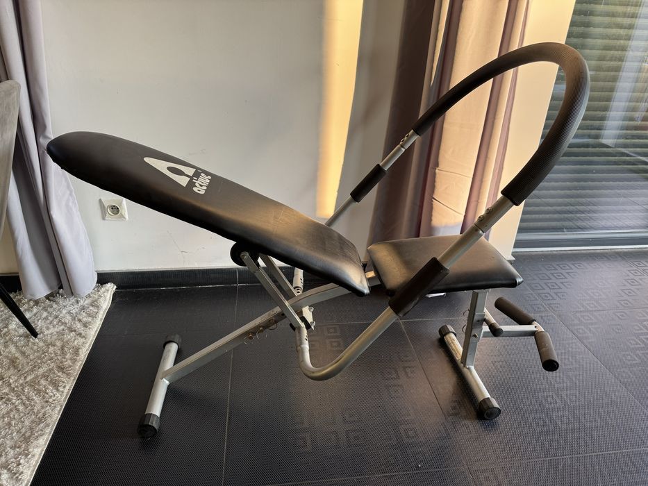 ławka do ćwiczeń mięśni brzucha brzuszkow